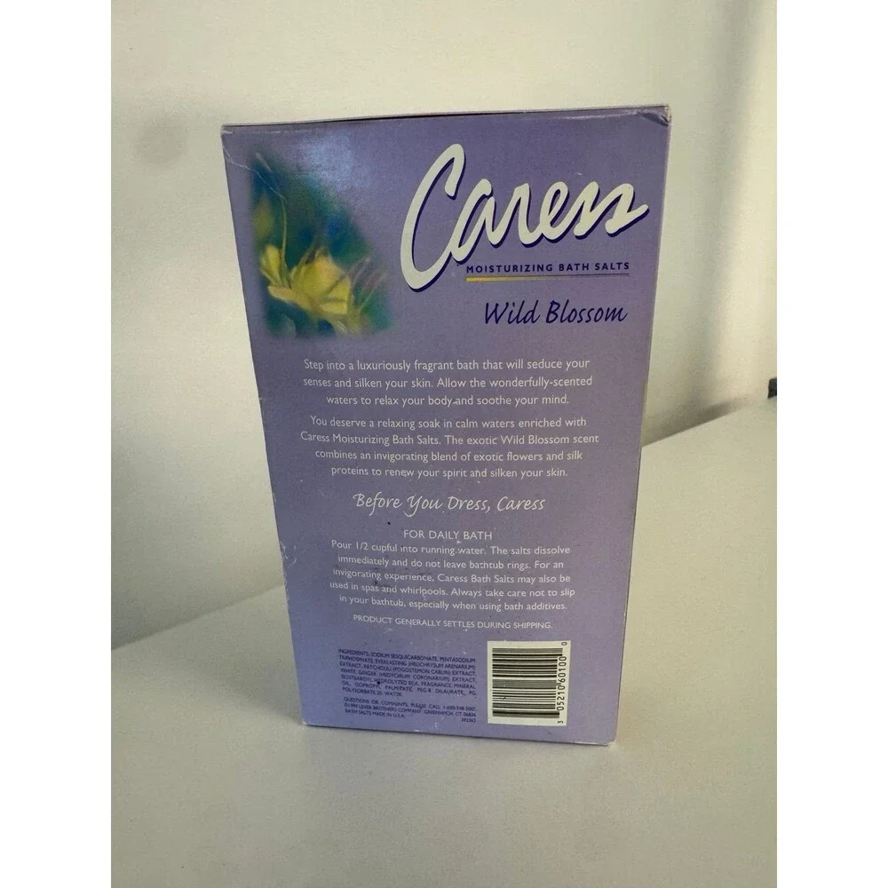 Caress Wild Blossom Moisturizing Bath Salts Floral New Rare Discontinued 1 Box